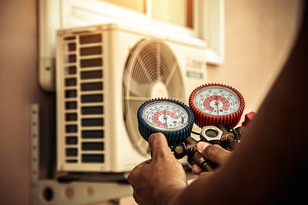 Professional Hvac technician working in Auburn, IL